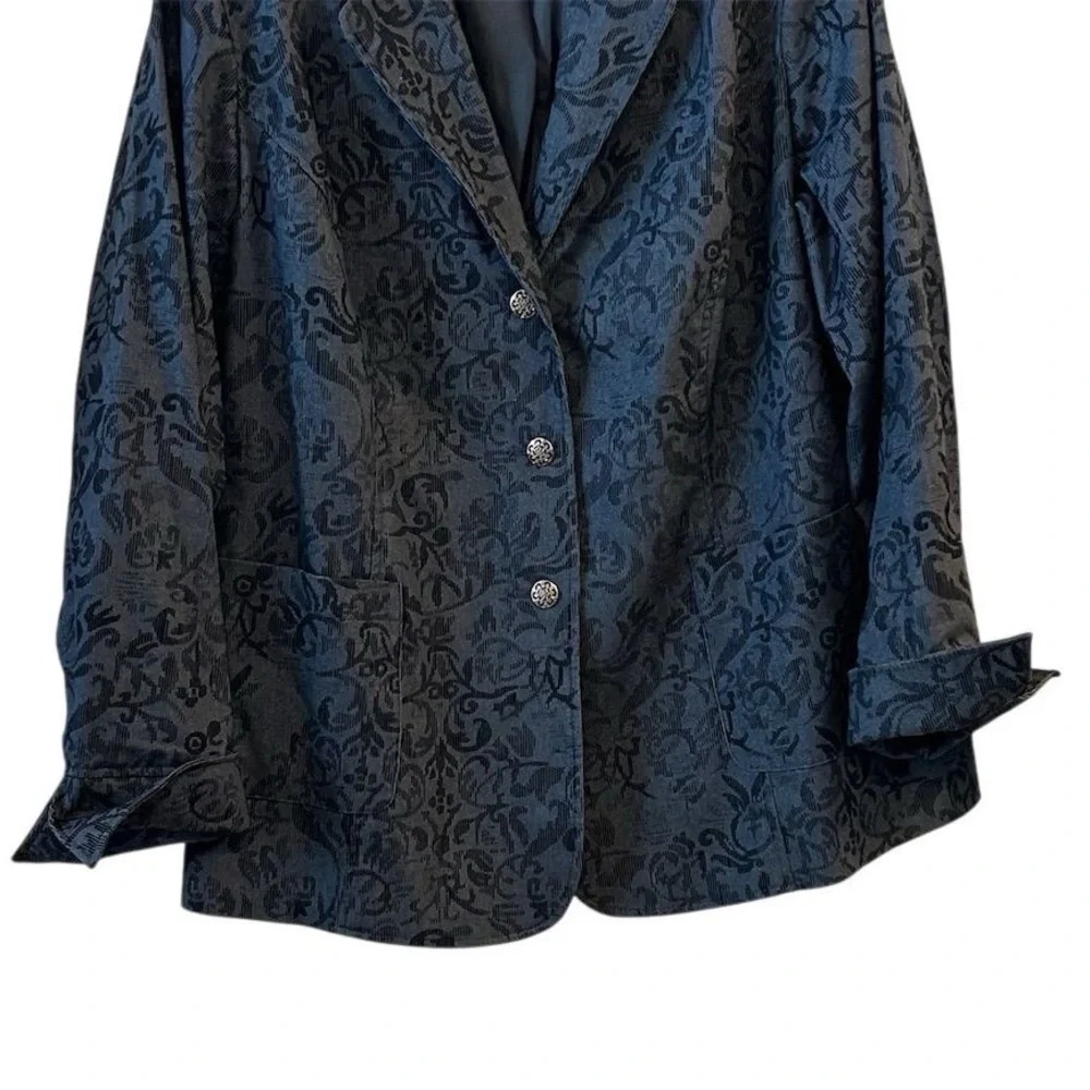 Susan Graver Printed LK Fusion Cutaway Hem Jacket/Black‎ X-Small